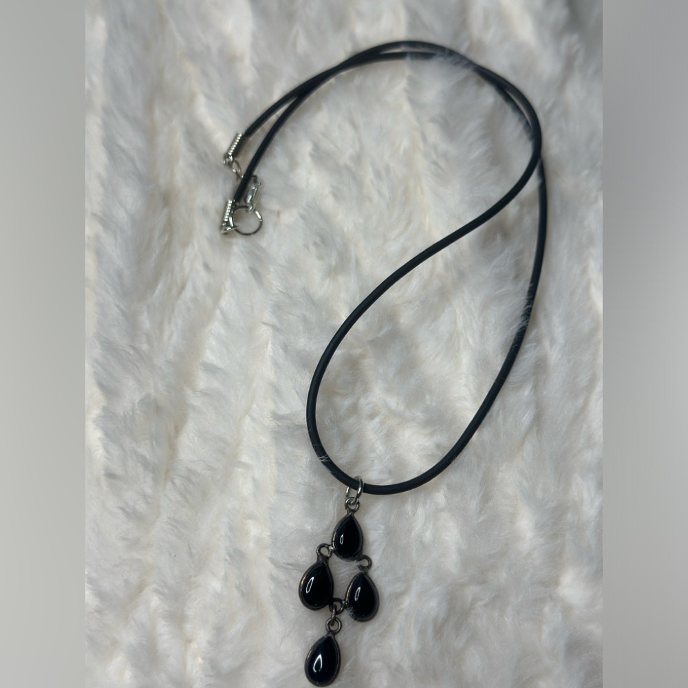 Black leather tears necklace ❤️